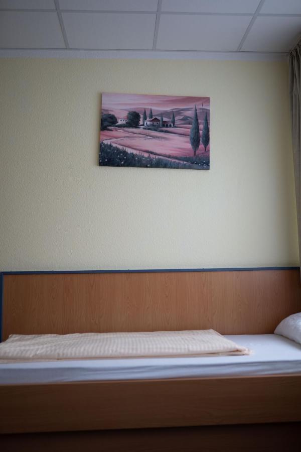 Radlstadl - Brauhaus Und Hotel Kaarst Buitenkant foto